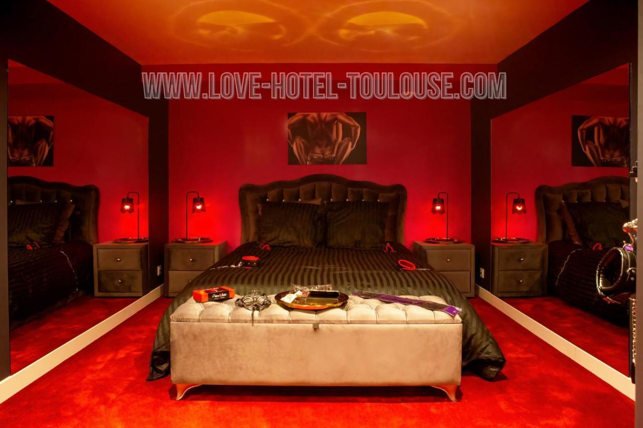 Suite Miroirs Love Hotel Тулуза Екстер'єр фото